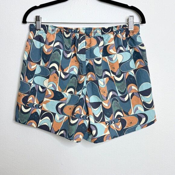 NWT Patagonia Womens Baggies Shorts 5” Inseam Swallowtail Geo Still Blue Small. - Picture 8 of 9